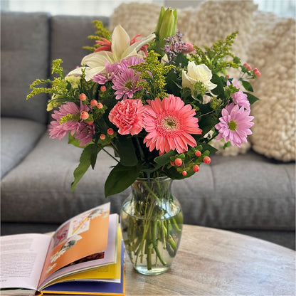 Pastel Tradition - A Florist Original –  Accents By Jenny, Park Ridge IL